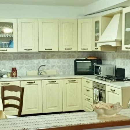 Brezza Marina - Appartamento In Villa Fronte Mare Trieste Exterior foto