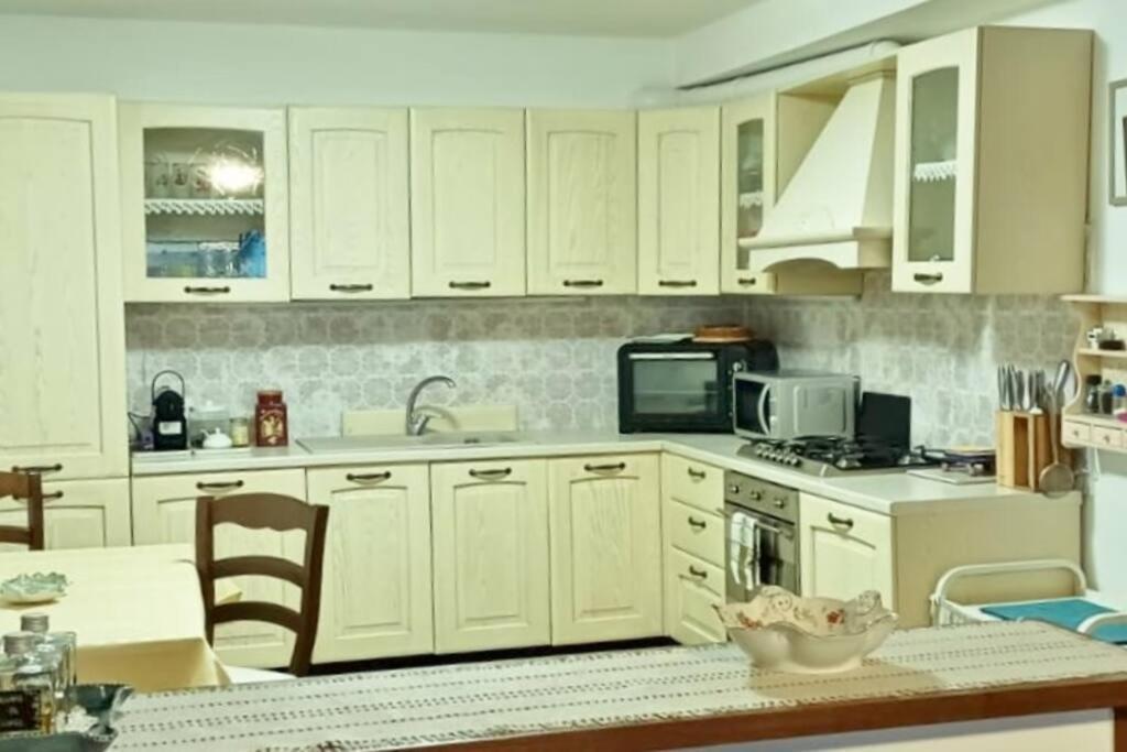 Brezza Marina - Appartamento In Villa Fronte Mare Trieste Exterior foto
